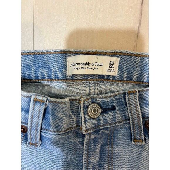 Abercrombie and Fitch Women Medium Wash High Rise Mom Jean Size 24 Fall Chic - Picture 5 of 10